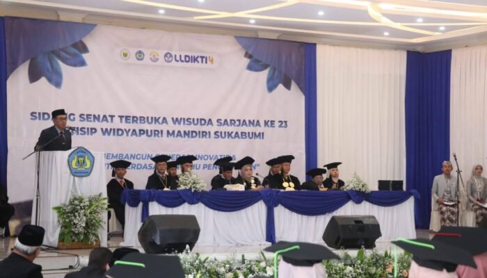 Bupati Sukabumi Hadiri Wisuda Mahasiswa STISIP Widyapuri Mandiri