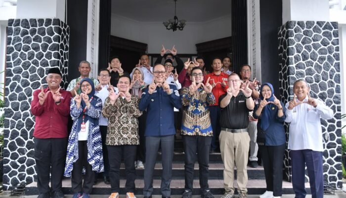Kota Sukabumi Jadi Lokasi Perdana Proyek Open River Cam di Indonesia