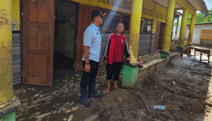 Disdik Sukabumi Gerak Cepat Tangani SDN Cikahuripan yang Hancur Diterjang Banjir