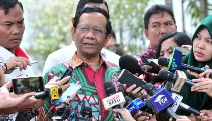 Dua Cucu Mahfud MD Jadi Korban Keracunan Program MBG di Yogyakarta