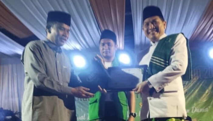 Camat Surade Terima Ansor Awards di Momen Hari Santri Nasional 2025