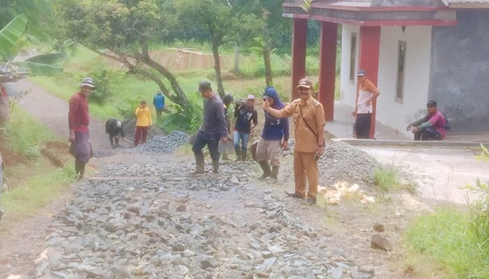 Desa Padajaya Genjot Pembangunan Infrastruktur, Akses Warga Kian MUDAH Dan Ekonomi Tumbuh