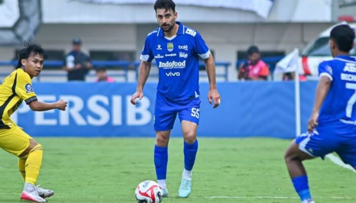 Frans Putros Kena Sanksi Komdis, Ini Sikap Tegas PERSIB Bandung!