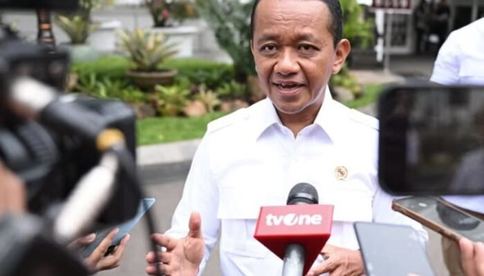 Dipanggil Presiden Prabowo, Menteri ESDM Laporkan Target Listrik Desa hingga Swasembada Solar