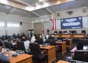 Fraksi PKS Soroti Isu Kebencanaan dan Infrastruktur dalam Pandangan Umum Raperda Kebakaran