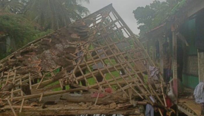 Asrama Santri Ponpes Darul Ma’arif Cibitung Ambruk, 35 Santri Hampir Jadi Korban