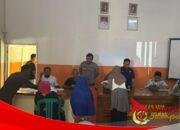 Penyaluran BLTS Kesra di Desa Mekarjaya Berjalan Lancar, Kapolsek Ciemas Tekankan Pentingnya Kamtibmas ‎