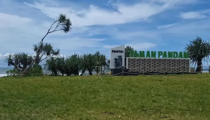 Libur Akhir Pekan ke Sukabumi? Nikmati Pesona Sunset di Pantai Taman Pandan!