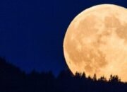 Supermoon Terbesar 2025 Siap Mewarnai Langit Indonesia Malam Ini, Begini Cara Terbaik Menyaksikannya!