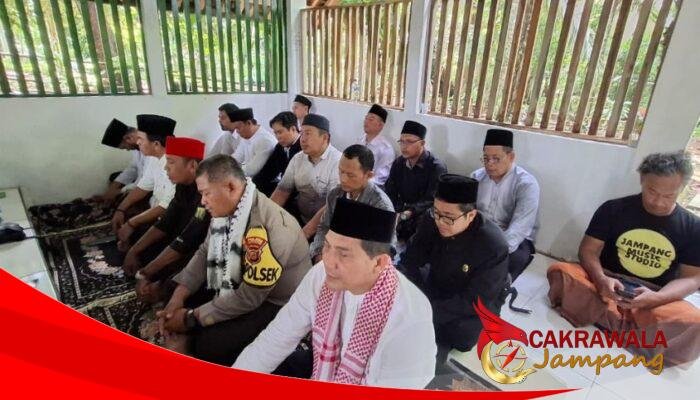 Surade Peringati Hari Jadi ke-267 dengan Ziarah Khidmat ke Makam Pencetus Nama Surade