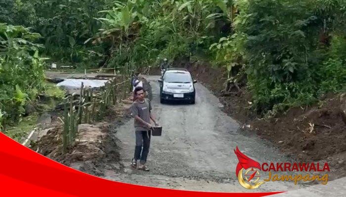 Jalur Bagbagan–Kiaradua Kembali Bisa Dilalui Mobil, Pengendara Diminta Tetap Waspada