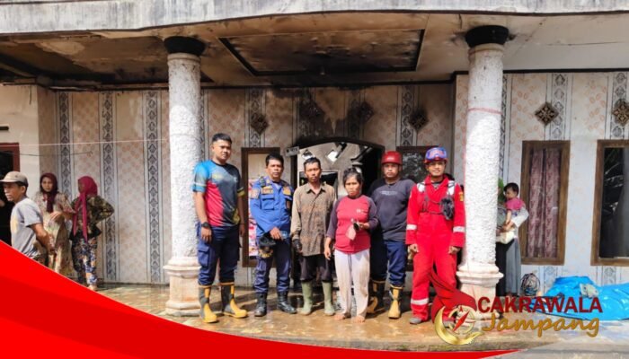 Kebakaran Rumah Di Waluranmandiri, Damkar Jampang kulon Bergerak Cepat