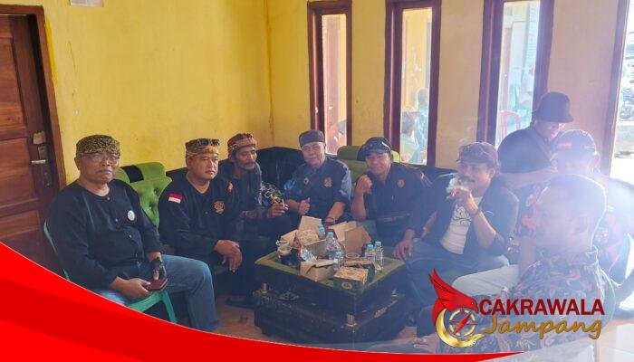 JTM DPC Waluran Hadiri Pelantikan Kades PAW Mekarmukti, Tegaskan Dukungan terhadap Pemerintahan Desa