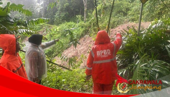 Cuaca Ekstrem Picu Longsor dan Banjir di Sejumlah Kecamatan Kabupaten Sukabumi