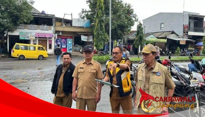 Sekda Sukabumi Tinjau Perbaikan Jalan dan Drainase di Palabuhanratu