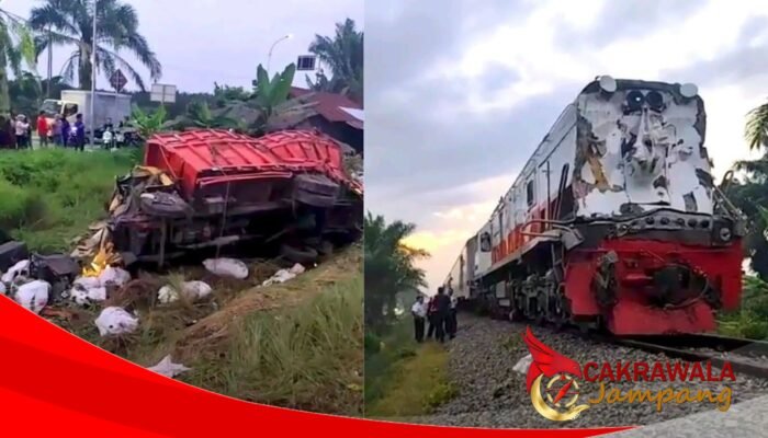 Truk Bermuatan Pisang Tertabrak Kereta Api di Kisaran Timur, Pos Jaga Perlintasan Rusak Parah