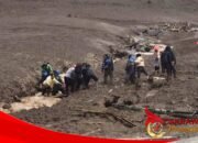 Longsor di Cisarua KBB Tewaskan 7 Orang, 83 Warga Masih Dalam Pencarian