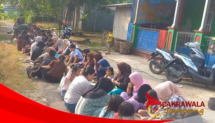 Sambut Ramadhan 1447 H, Ratusan Warga Kampung Jagamukti Surade Gelar Tradisi Papajar Nasi Liwet