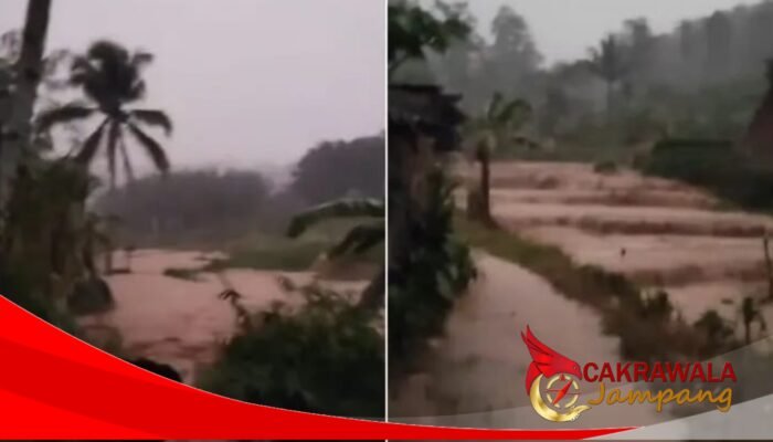 Kecamatan Cikidang Diterjang Banjir Bandang, 20 Rumah Teredam Lumpur
