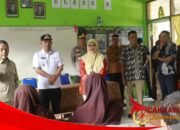 Wabup Dampingi Wamendikdasmen, Tinjau Program unggulan SDN 1 dan Pembelajaran Modern di SRMP 7