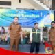 Satpol PP Kecamatan Surade Pasang Baliho Muhibah Ramadan 1447 H di Area Masjid Al-Jalil