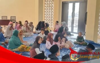 Warga Surade Apresiasi BSM, Anak Yatim dan Lansia Terima Santunan