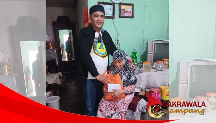LSM Dampal Jurig Gelar Sahur On The Road di Akhir Ramadan, Salurkan Bantuan untuk Janda Jompo dan Anak Yatim